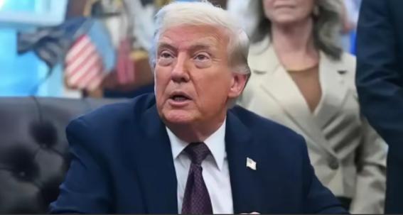 中国放出可能扣留售台武器的信号后，美国这边回应来了，还是“双簧”。

美国国务院