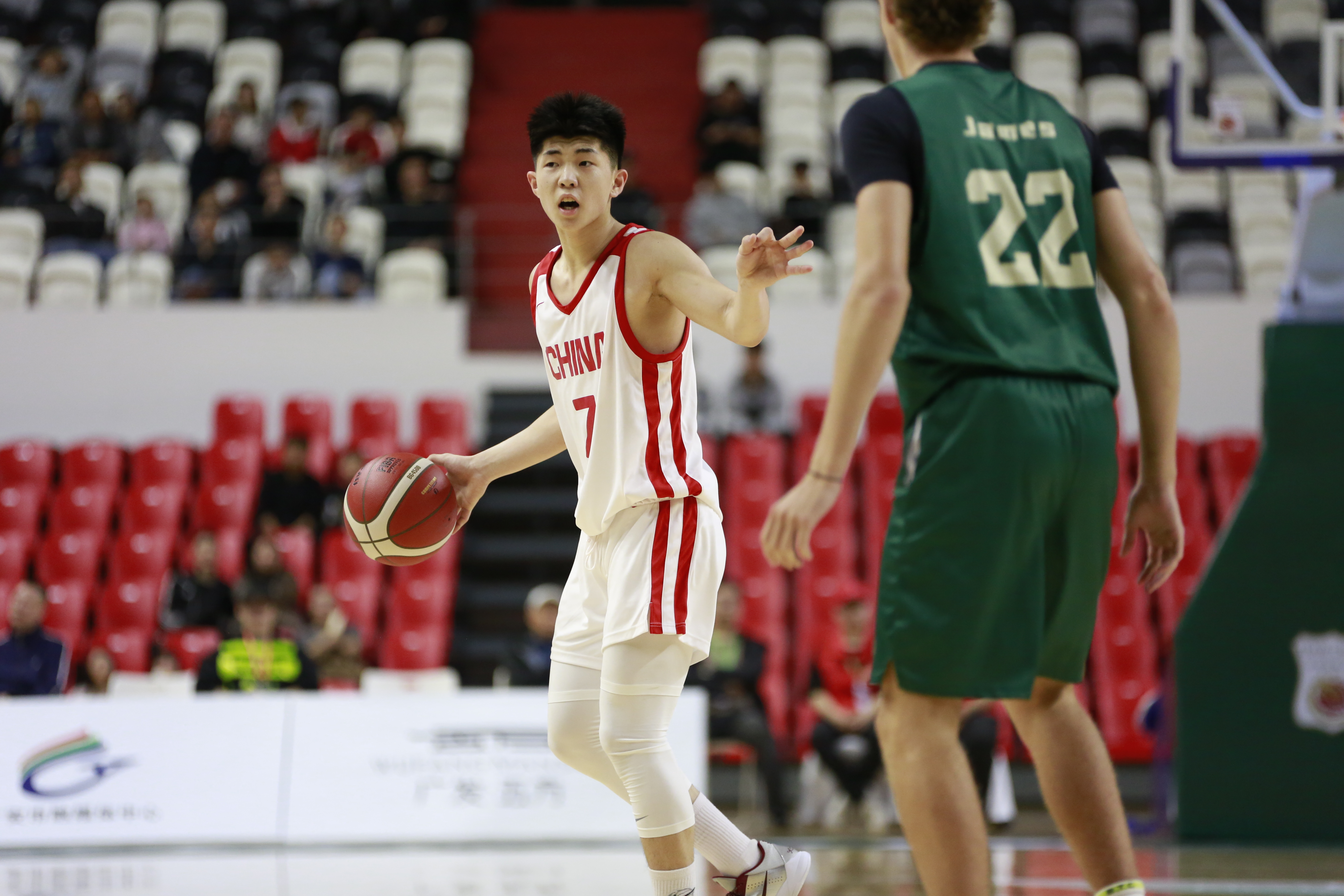 昨晚，2026年中国国青男篮热身赛（广安站）迎来收官对决，中国U18男篮则以78