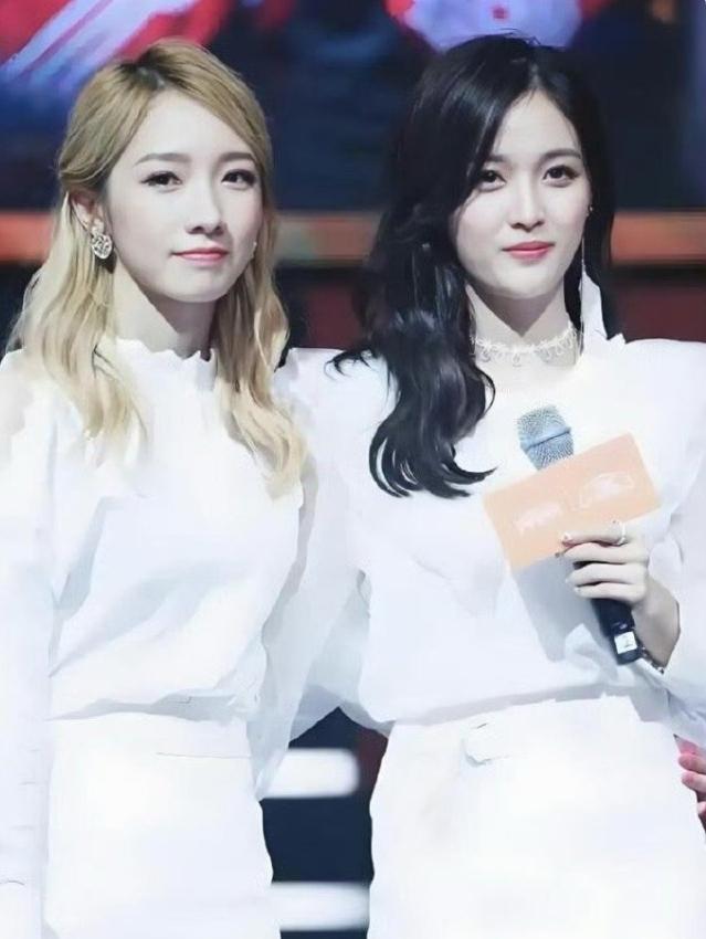 吴宣仪ins取关了孟美岐和宋妍霏
现在才曝光也太后知后觉了，前段时间吴宣仪和宋妍