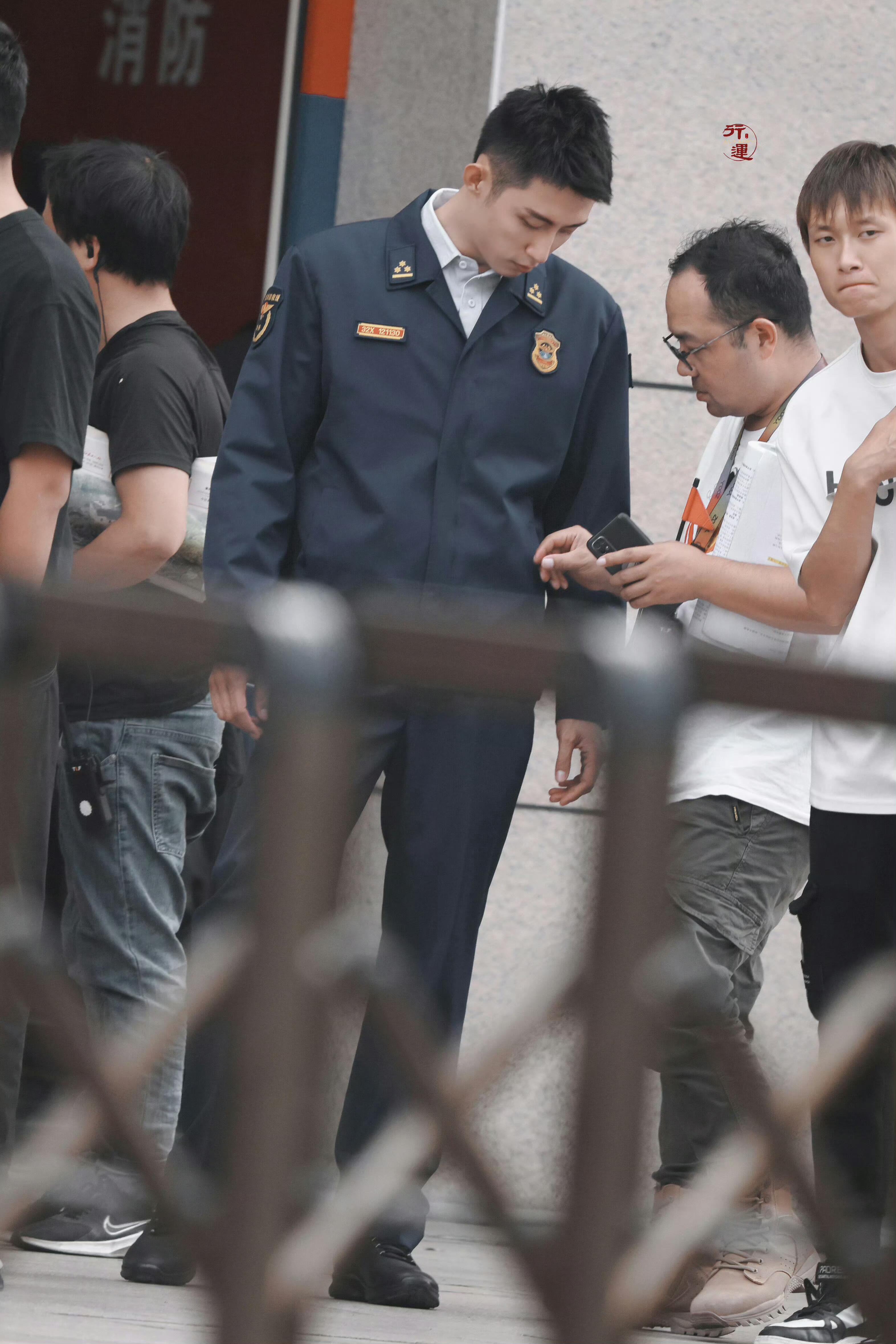 好喜欢黄景瑜，制服控根本挪不开眼  cr 行运 ​​​