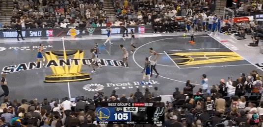 掩护顺下接球上篮~！！ 