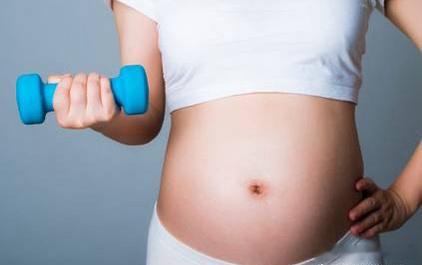 #原来孕晚期也可以健身#  相信大多数孕妇看到这条热搜词，会有这样的反应：哈？！