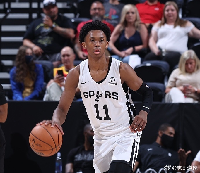 普里莫签约俄罗斯球队NBA旧将新去向首轮12号秀、马刺选中、曾被寄予厚望的加拿大