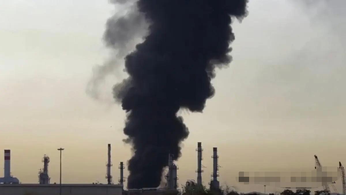 突发！德黑兰惊传剧烈爆炸，传以色列斩首革命卫队总司令艾哈迈德·瓦西迪

在特朗普
