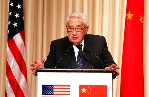 当今美国最大的敌人是谁，众说纷纭。100岁的基辛格曾称美国最大敌人“蛰伏”78年