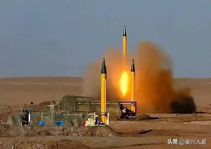 突发！美军F-35疑似被伊朗击中，紧急迫降！
 
当地时间3月19日，据美国CN