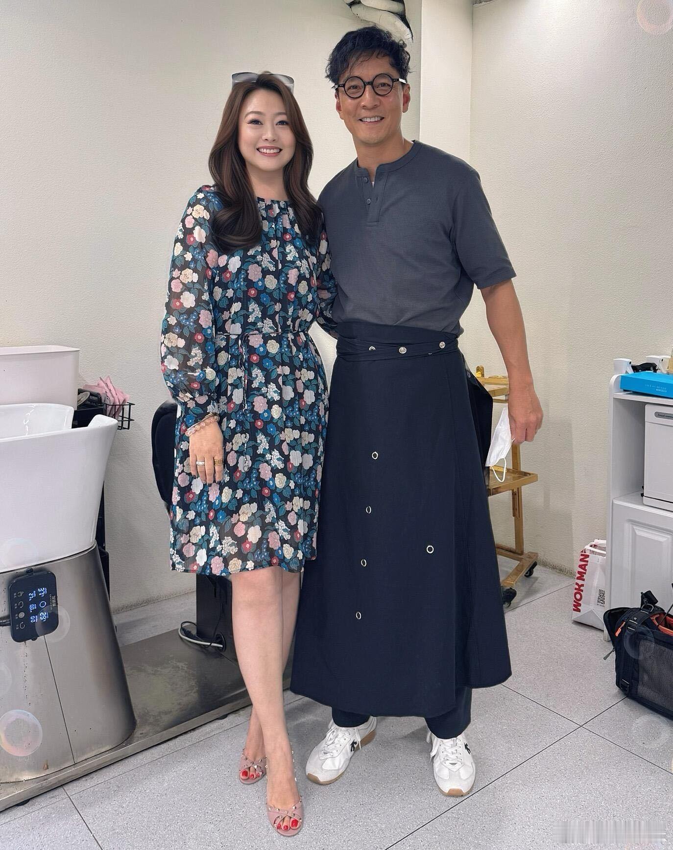 吴彦祖爆改Tony吴上海偶遇彩蛋！吴彦祖亲自给人洗头，现在理发店门槛都这么卷了吗