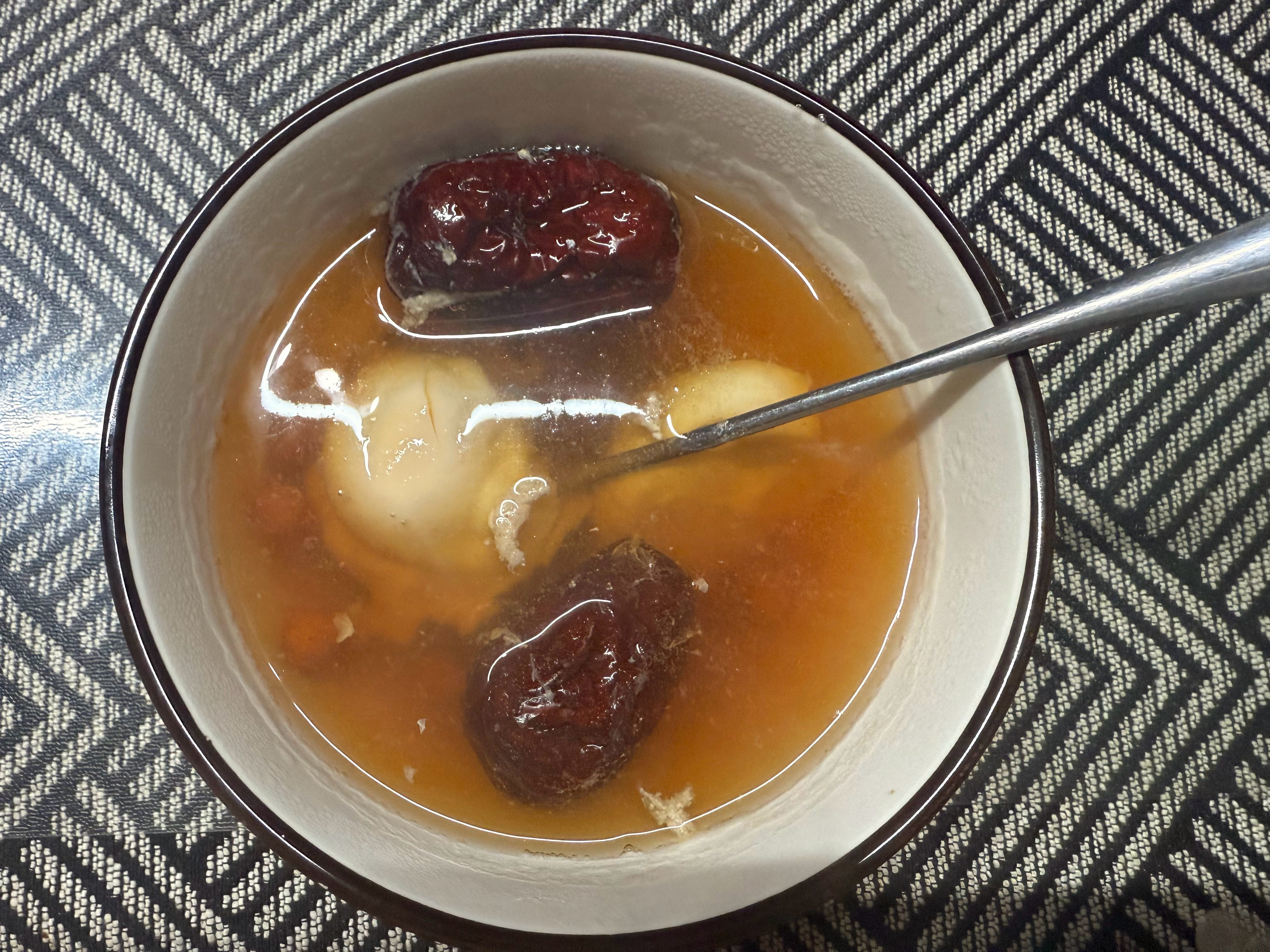 老中医说来月经吃了这个就不痛了但我每次吃了还是痛，但也每次都吃就看哪一次是不是真