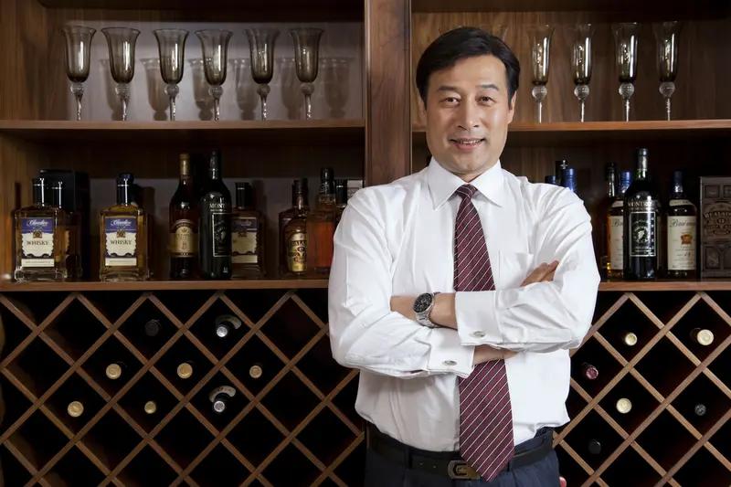 如何评价南开大学已故教授艾跃进? 艾跃进教授是一位值得铭记的人物。他是南开大学马