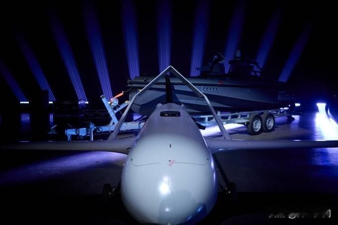 摘自致乌克兰国防工业联合体全体员工的贺词（3/3）：

我们在保障海上安全方面也