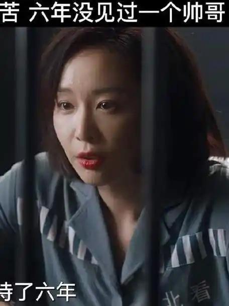 上联：请赐[作揖]
下联：二进宫