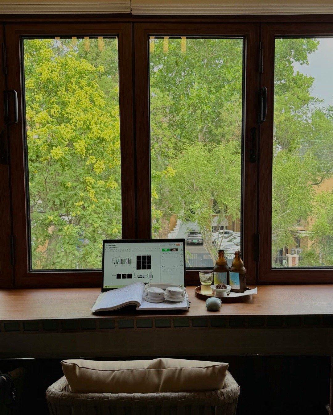 重度雾霾🌫️颓废的one day………地球到现在养了8个小时的人 ​​​