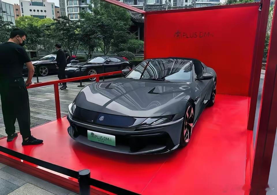牛逼不？不知道这台敞篷版“秦”，9.9万能拿下不？ ​​​