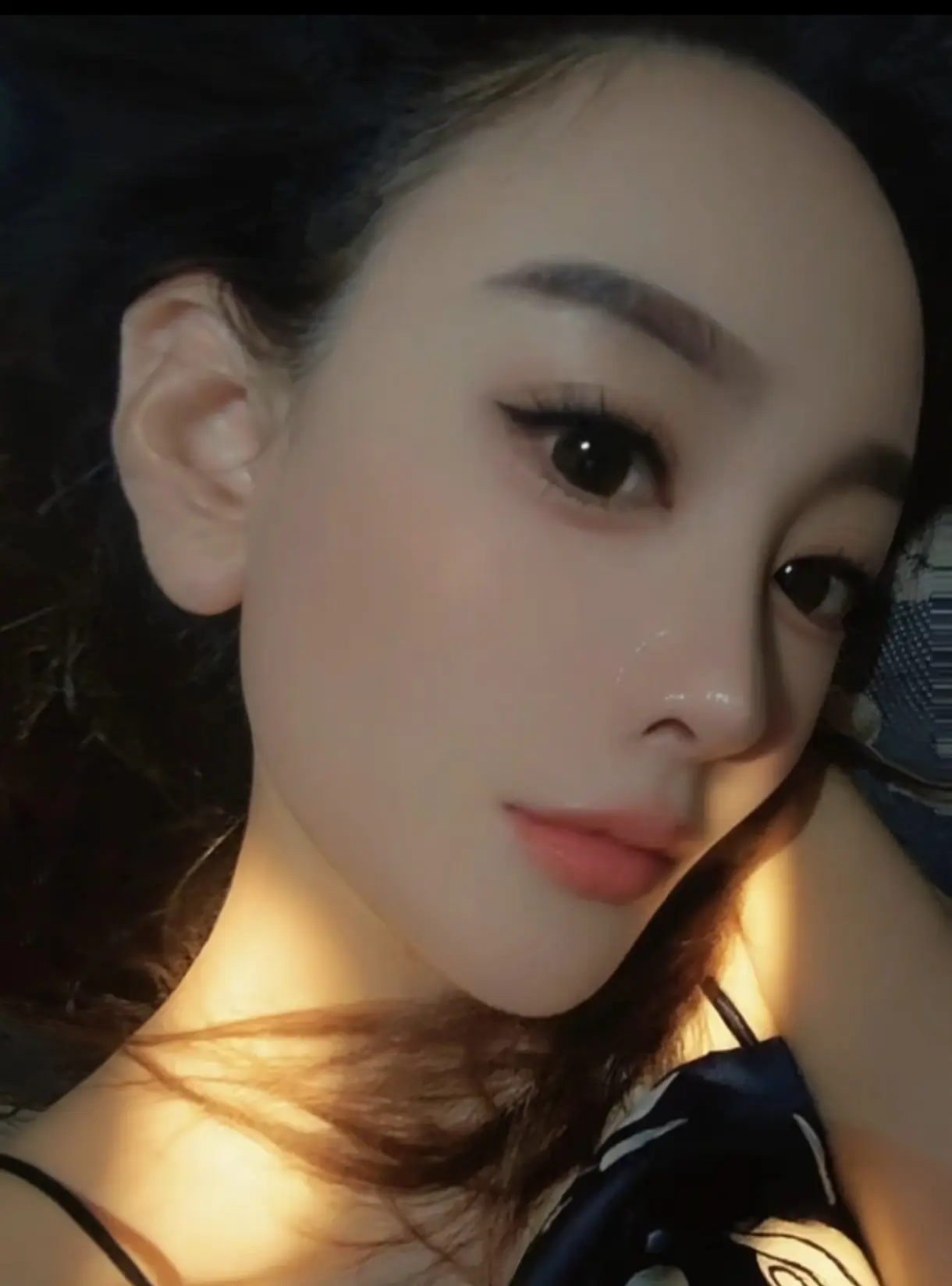 做人要有正确的“三观”  关我什么事，关你什么事，关他什么事。