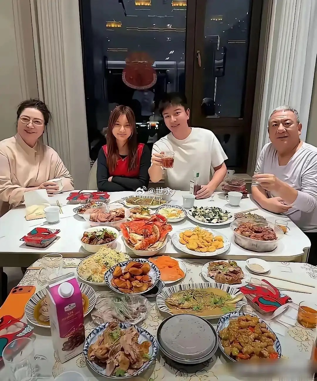 他前妻绝对偷偷后悔过N次！ 