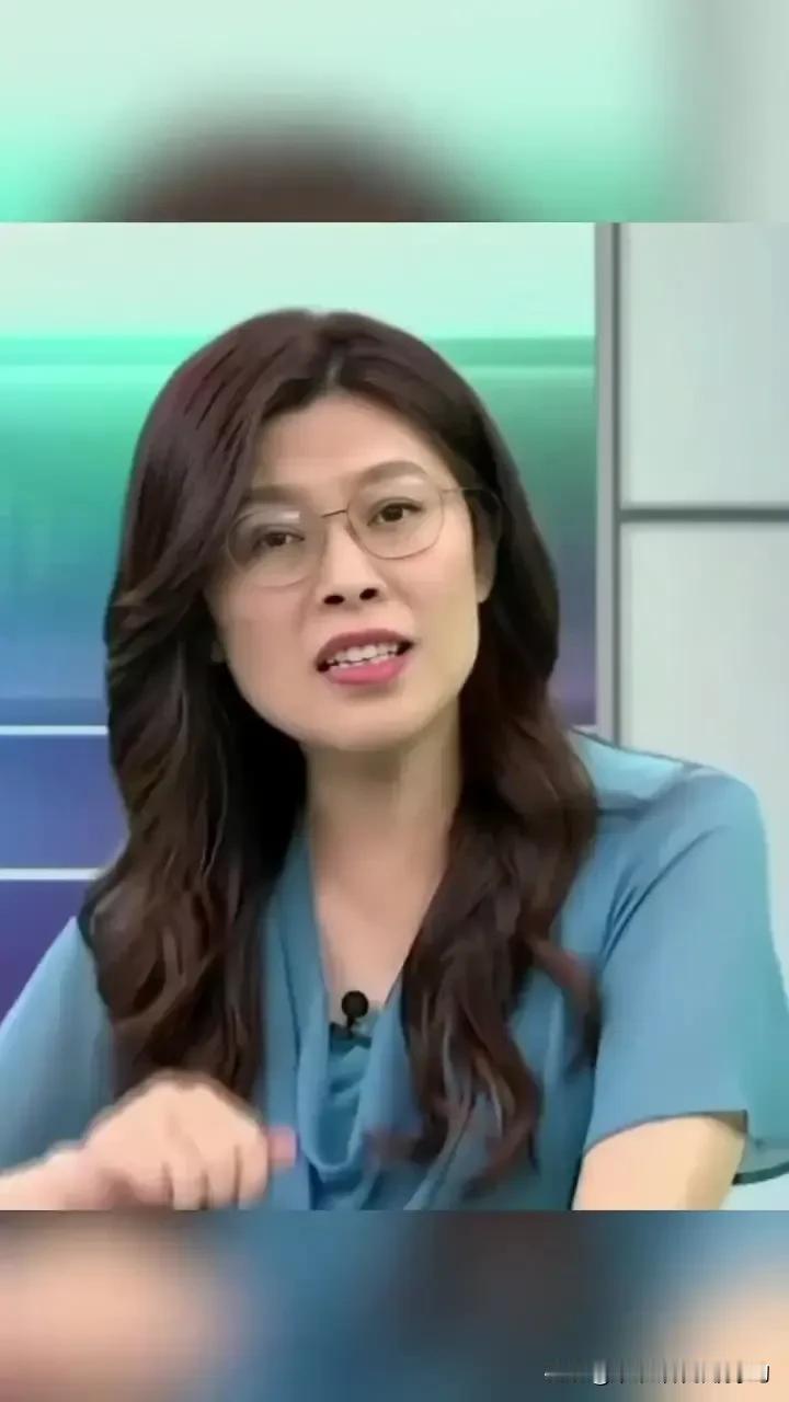 台湾省回归祖国，纯属中国内政，和美国没有丝毫关系！
要统一，就绝不去访美；要团圆