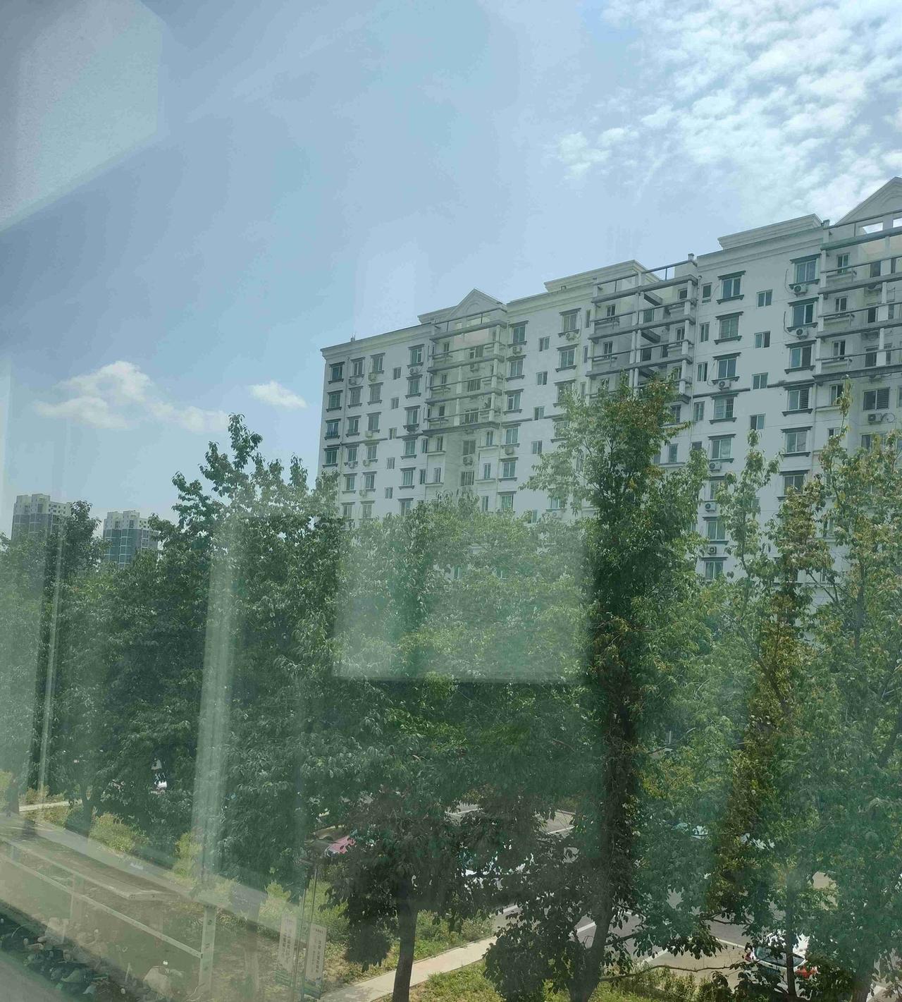 我的今日状态：💰期待暴富
我这里的天气：☀️晴天