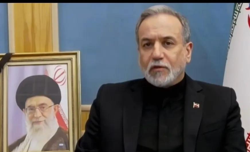 【痴人说梦】
伊朗外长阿拉格奇在回应停火倡议时称：
在我们考量停火事宜之前，美国