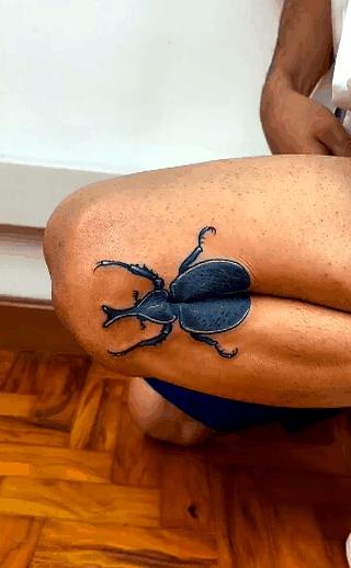 挺逼真，真不是一眼就能看出是“假”的那种，但说实话，还是欣赏不来。
有些东西做得