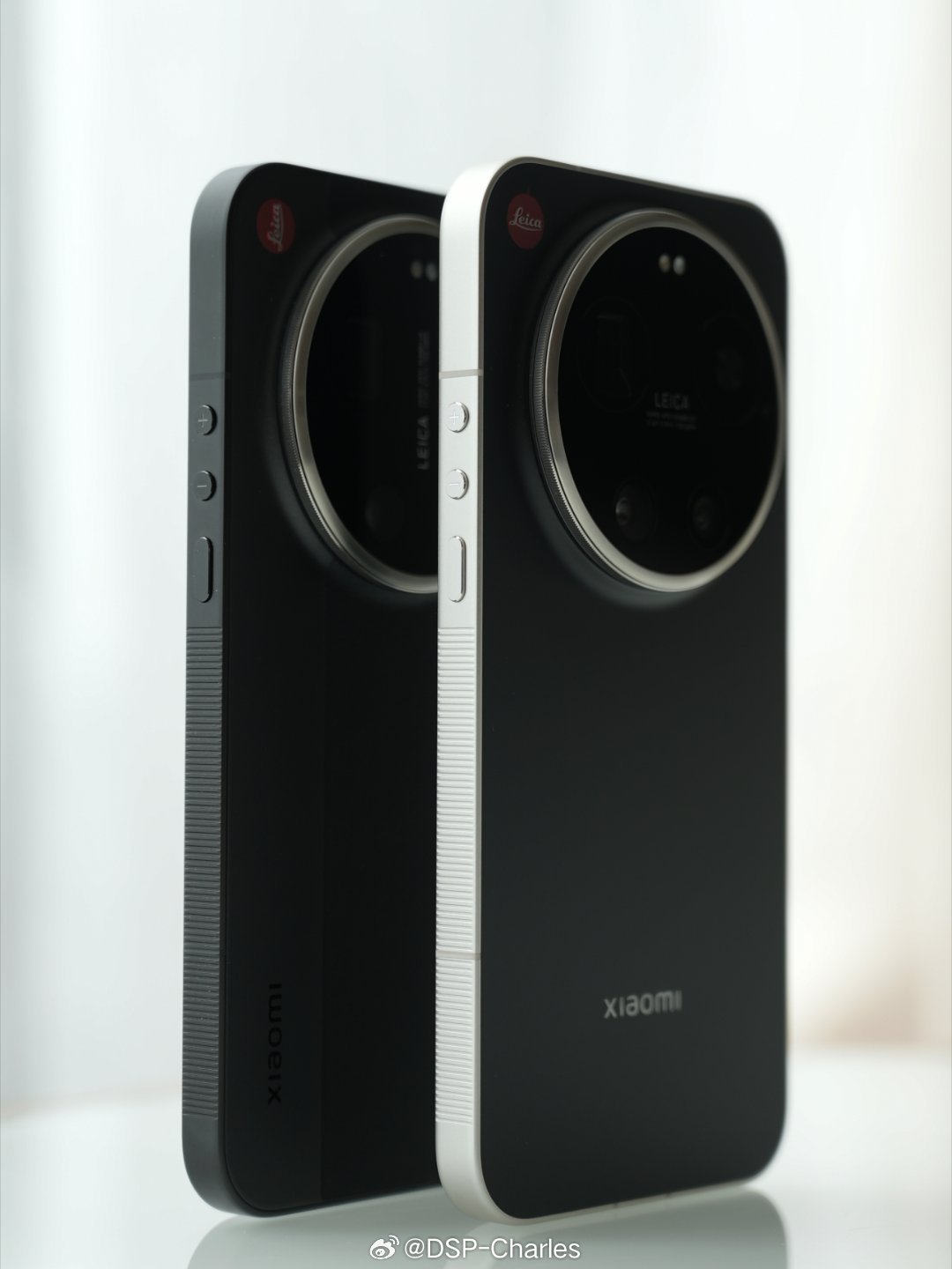 同样都是小米17 Ultra 徕卡版喜欢同色边框还是撞色边框？
