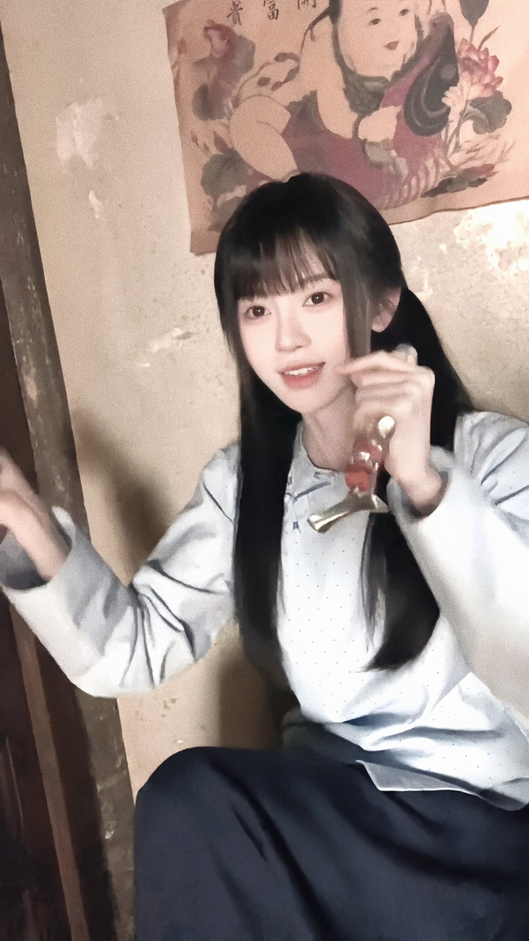 鞠婧祎 可爱的一只自娱自乐的小猪丫～鞠婧祎苏绿夏鞠婧祎姜黎非