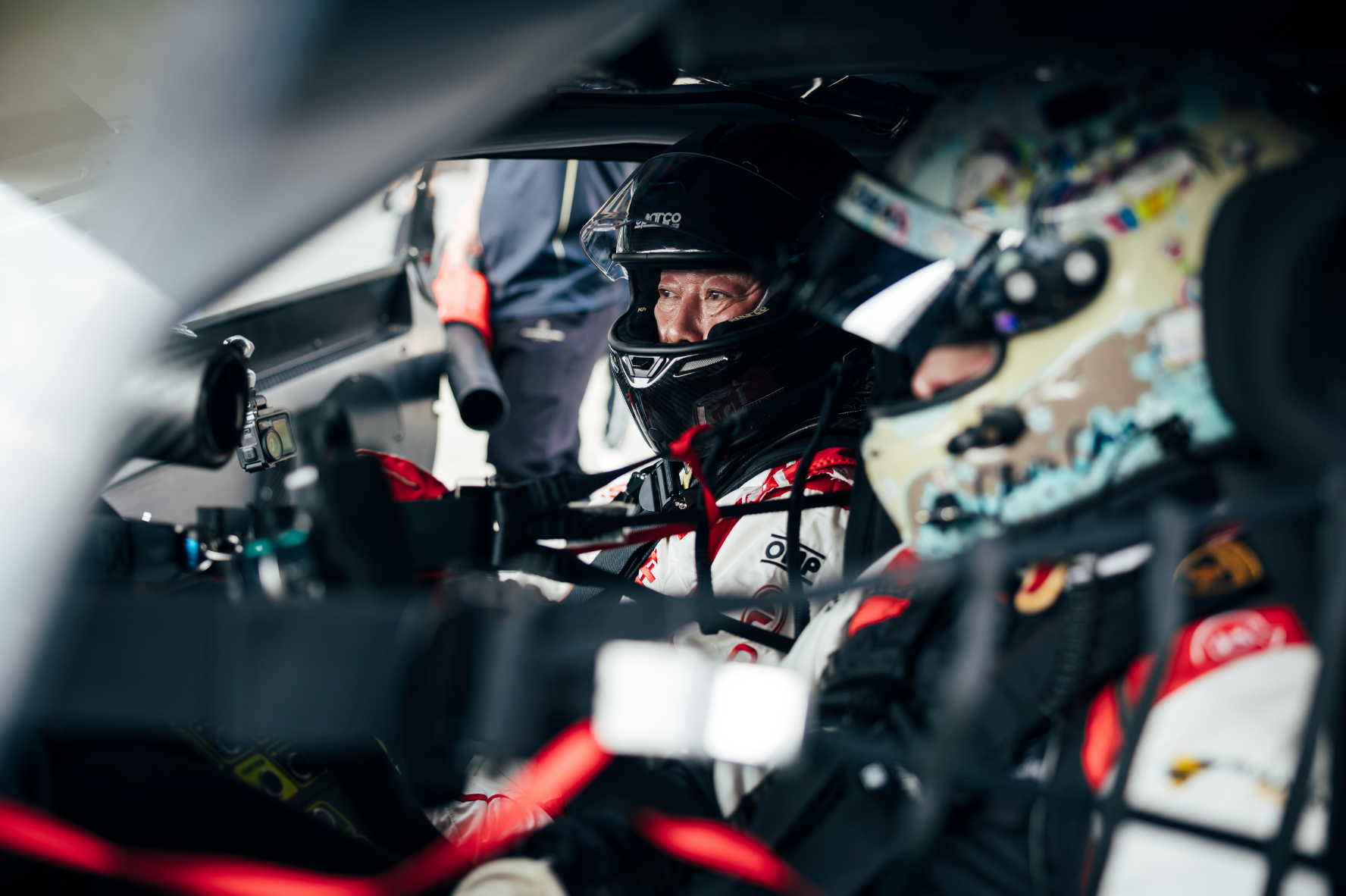 14天，魏建军从F1围场的观赛者，变成了China GT赛道上的深度参与者！3月