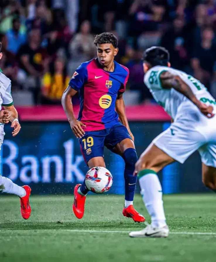 亚马尔的时代即将到来，他16岁身价？1、哈兰德icon16岁身价30万2、姆巴佩