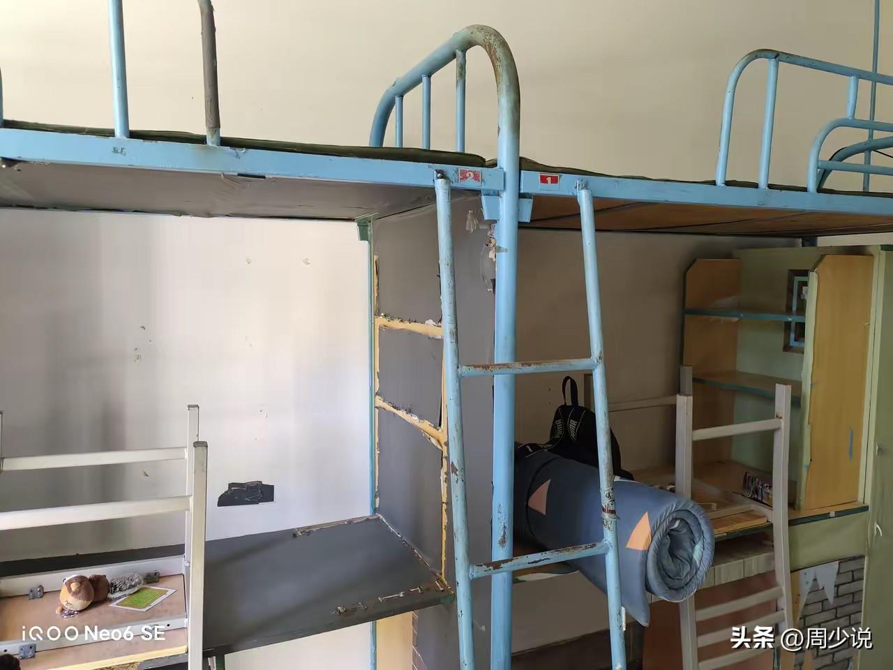 “真是绝绝子！”辽宁一位家长吐槽，表示送孩子去一所公办二本大学报到，学费一年1万