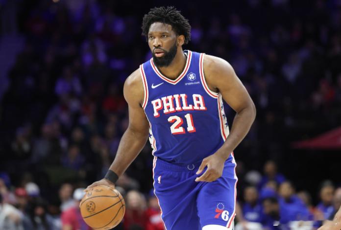 东部首轮G4，76人96-128不敌凯尔特人，大比分1-3落后。赛后，本场复出的