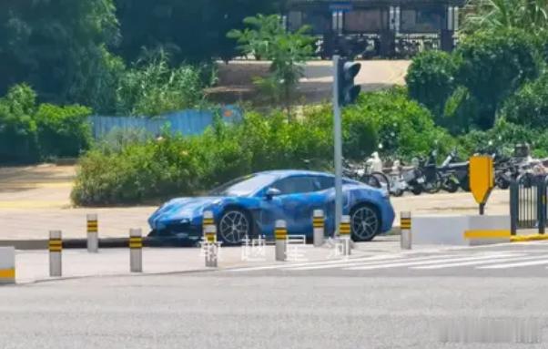 腾势Z量产版实车曝光6月5日，博主发布了腾势Z量产版的伪装实车图。该车的概念车版