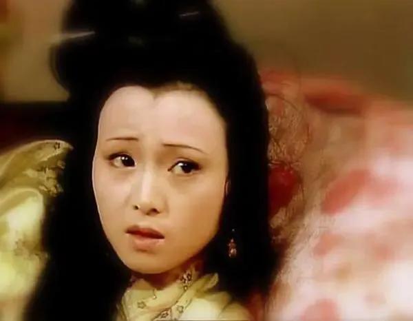 红楼梦里还有一群大夫。胡整的，为人处事不明白，专业技术也稀里糊涂，最后卷包儿逃跑
