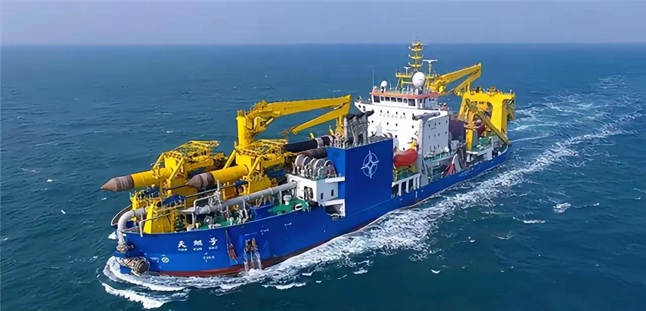 1966年，中国忍痛用4吨黄金买了荷兰的一艘过时挖泥船，可半个世纪过去以后，国外