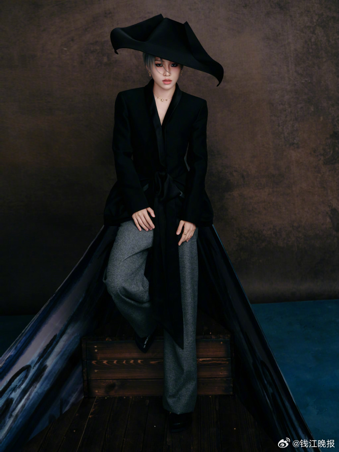 2026首波艺人美图合集。风格多样、状态拉满，谁的造型戳中你了？评论区 pick