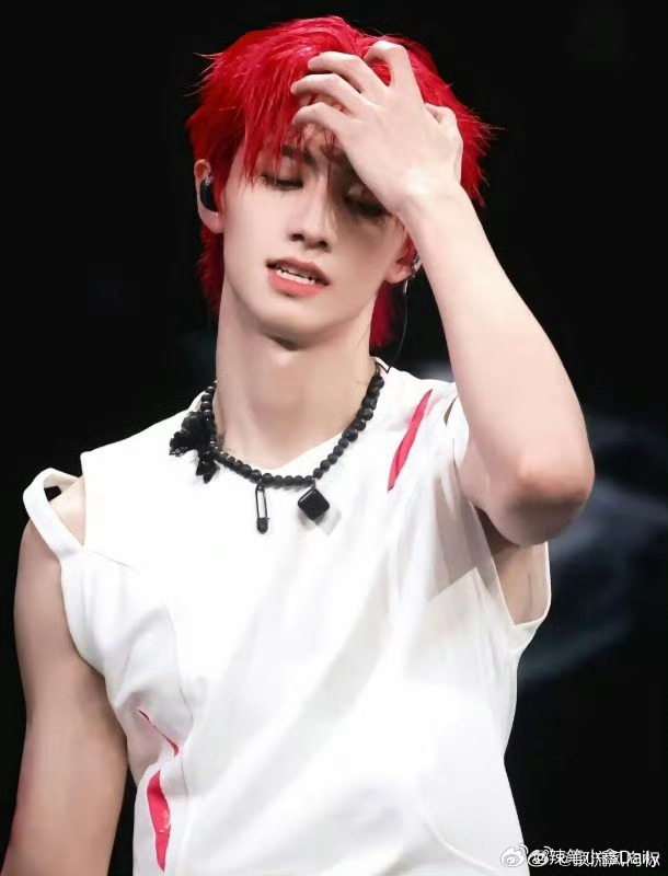 愚人节我发几位最“丑”的男明星，反正每一位都长在我审美里！（排名不分先后）