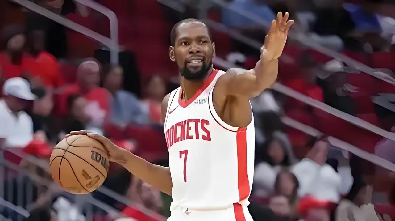 2026年1月4日，在杜兰特的引领下，火箭迅速进入比赛状态。首节，杜兰特独揽14