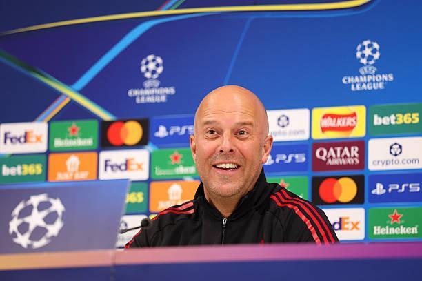 赛前发布会🎰①提醒我一下比分是多少？是2-0。感觉上完全不一样，但比分确实是2