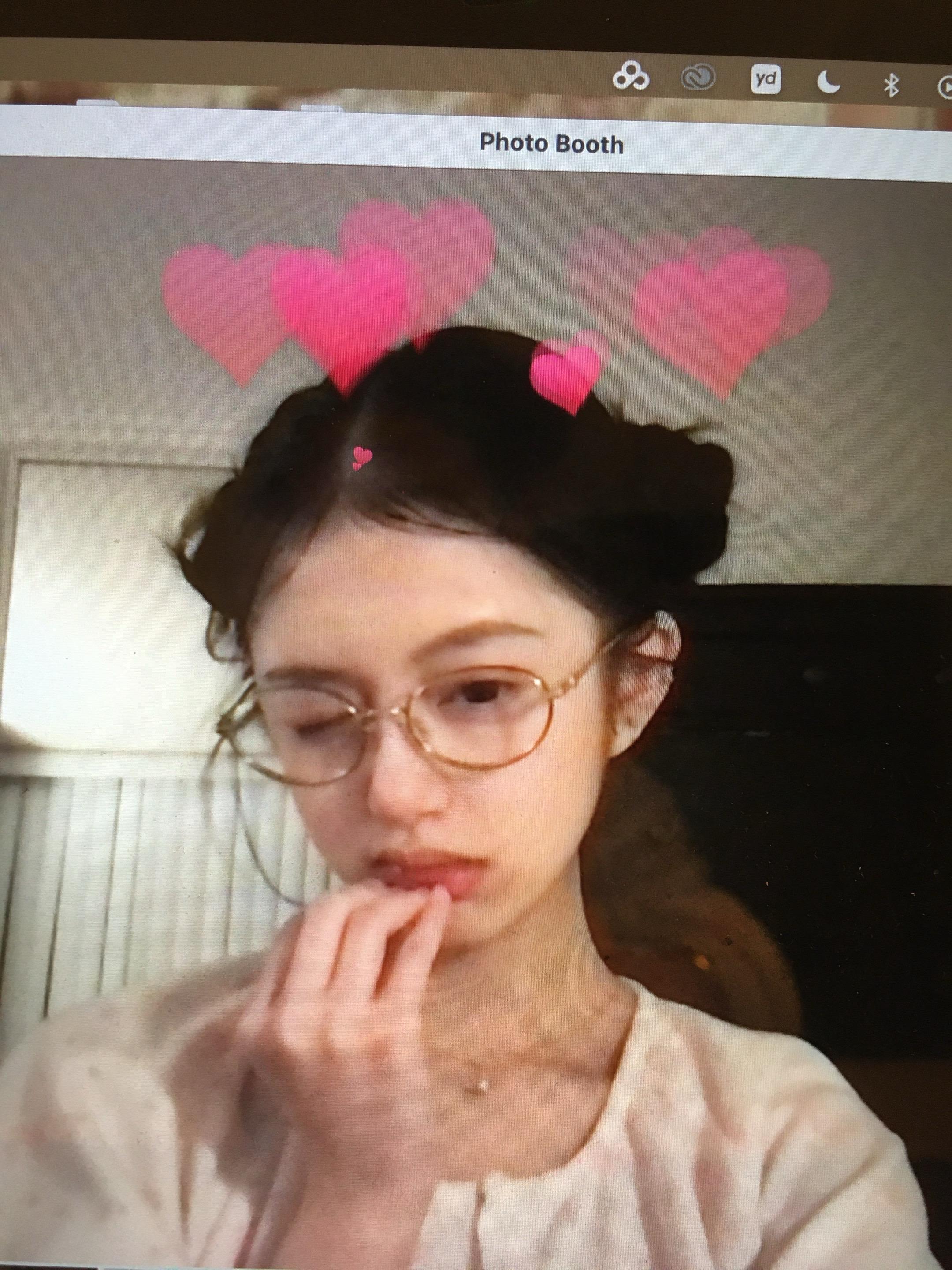 泥嚎～ 看了无数个日出QvQ今天刚刚结束第四门 回到家刷完牙洗完脸本来...