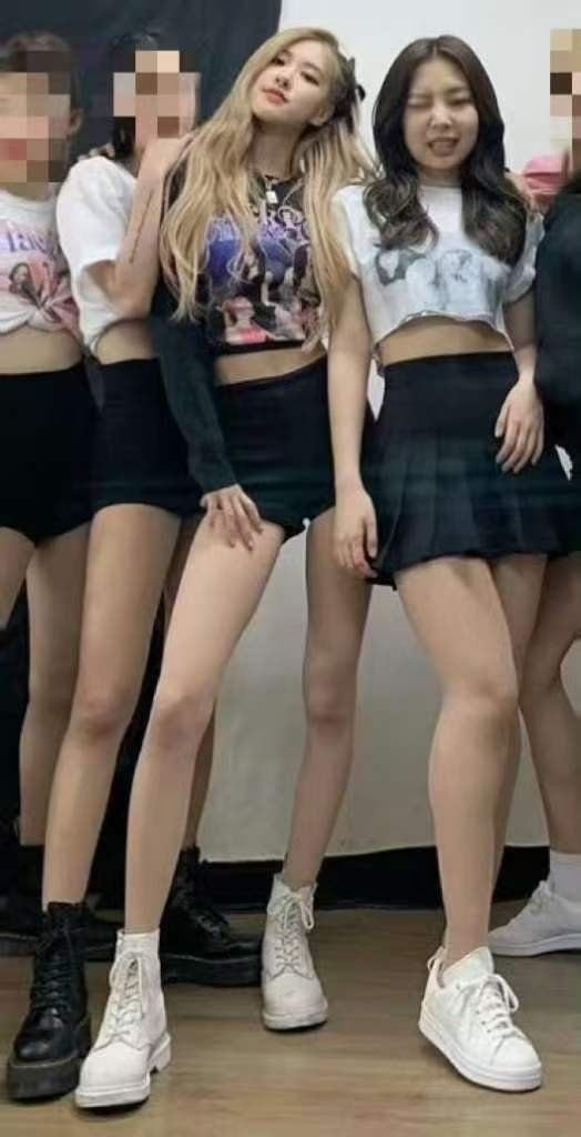 朴彩英 女一秒了jennie 🛥上一女的想交出怎样的121 