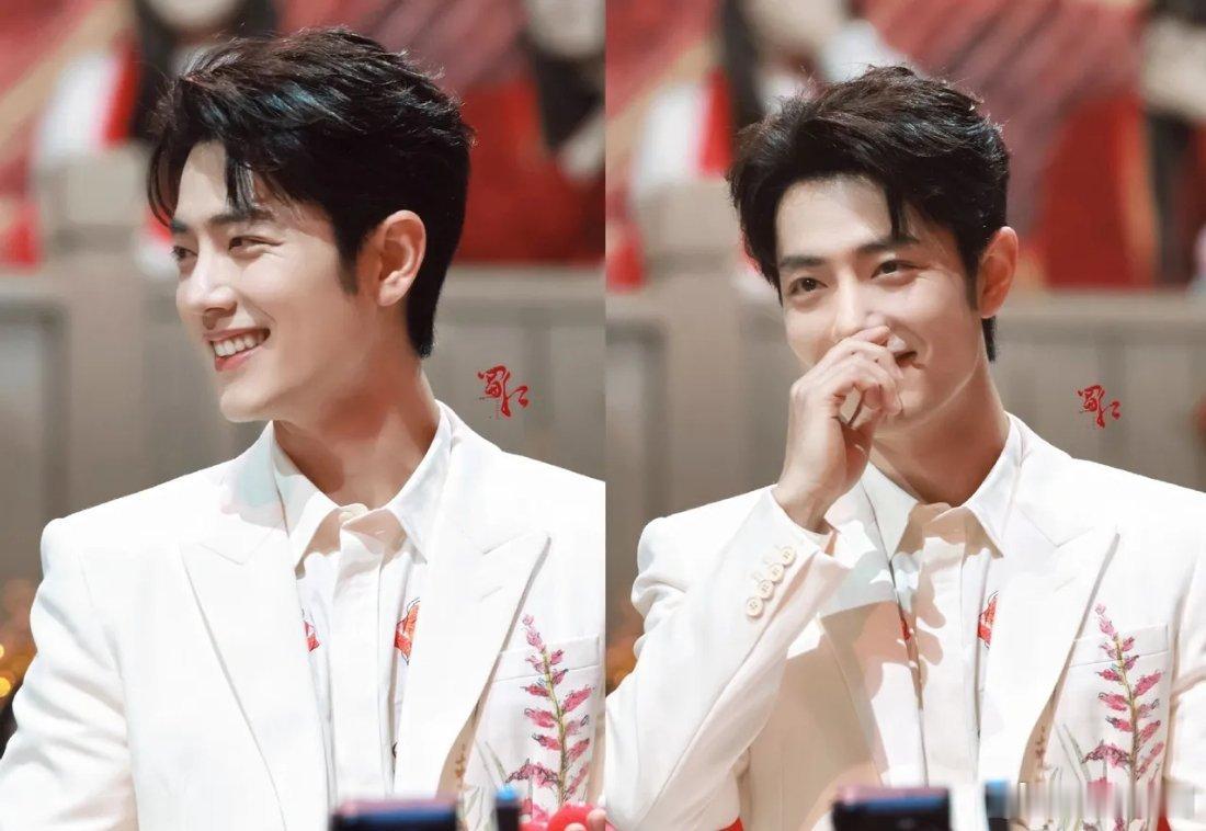 肖战和杨紫icon越走越远了这个春节icon，肖战在北京春节晚会大放异彩，迷倒众