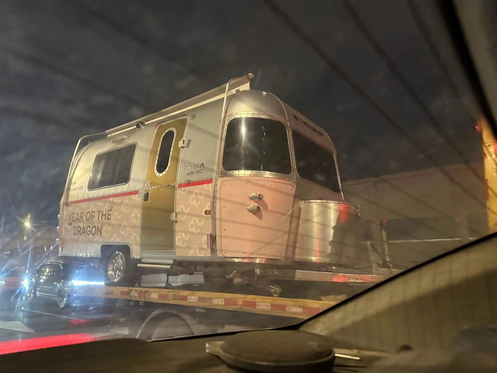 这是蔚来的什么车，牛屋返回舱吗？🤔 ​​​