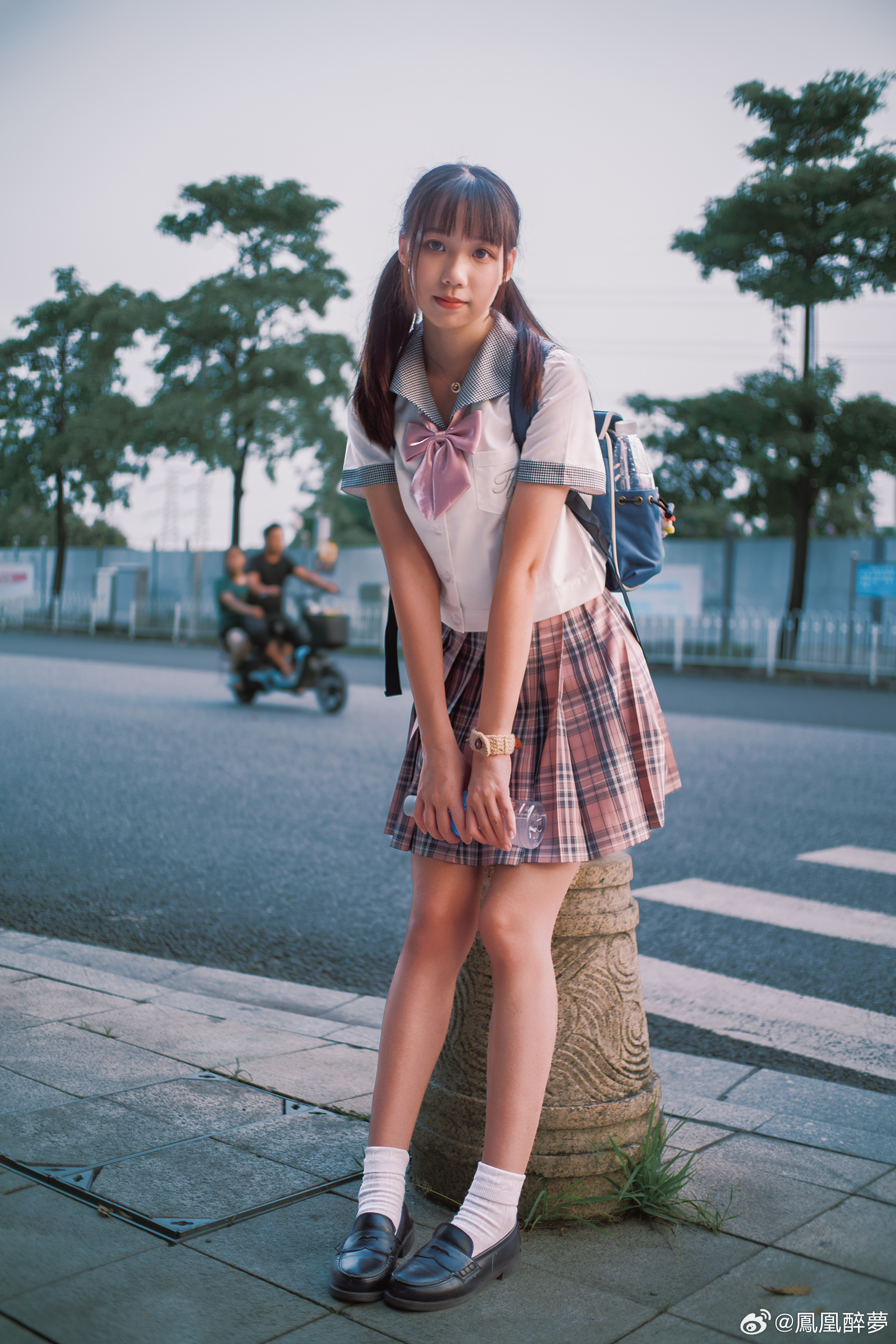 漫展人像 马路边的JK少女2020广州漫展 ​​​