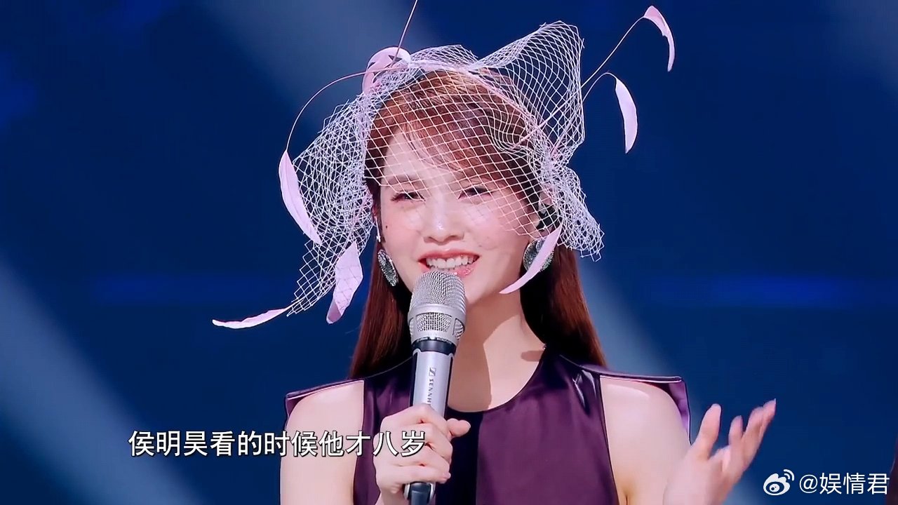 侯明昊什么时候能原谅现偶侯明昊看向杨丞琳的眼神侯明昊看向杨丞琳的眼神，完全偶像剧