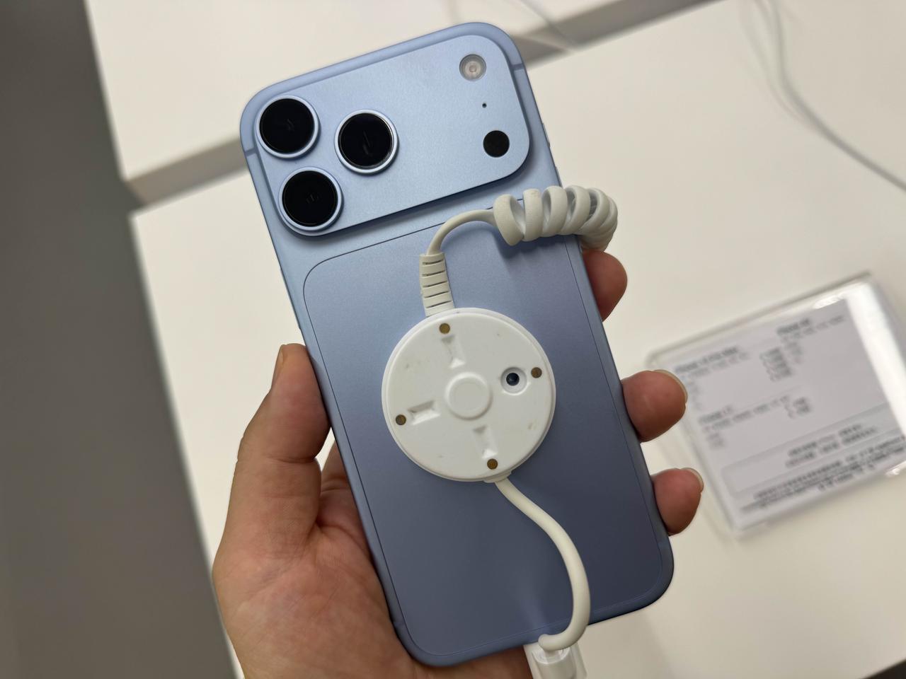 iPhone18ProMax蓝色真的好看-