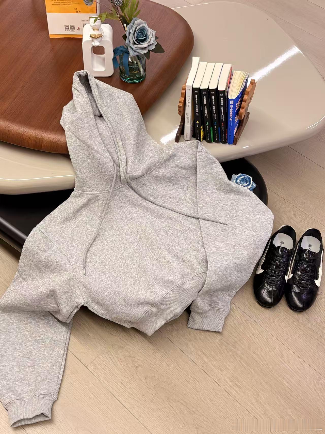 有人问拉链款和连帽款的实拍，这些都是哈 