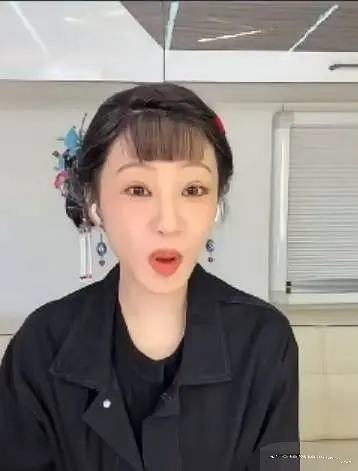 看了下，没太理解….杨紫姐姐新剧，这是新剧cp没炒明白？老同学洪紫炒cp剧扑了～
