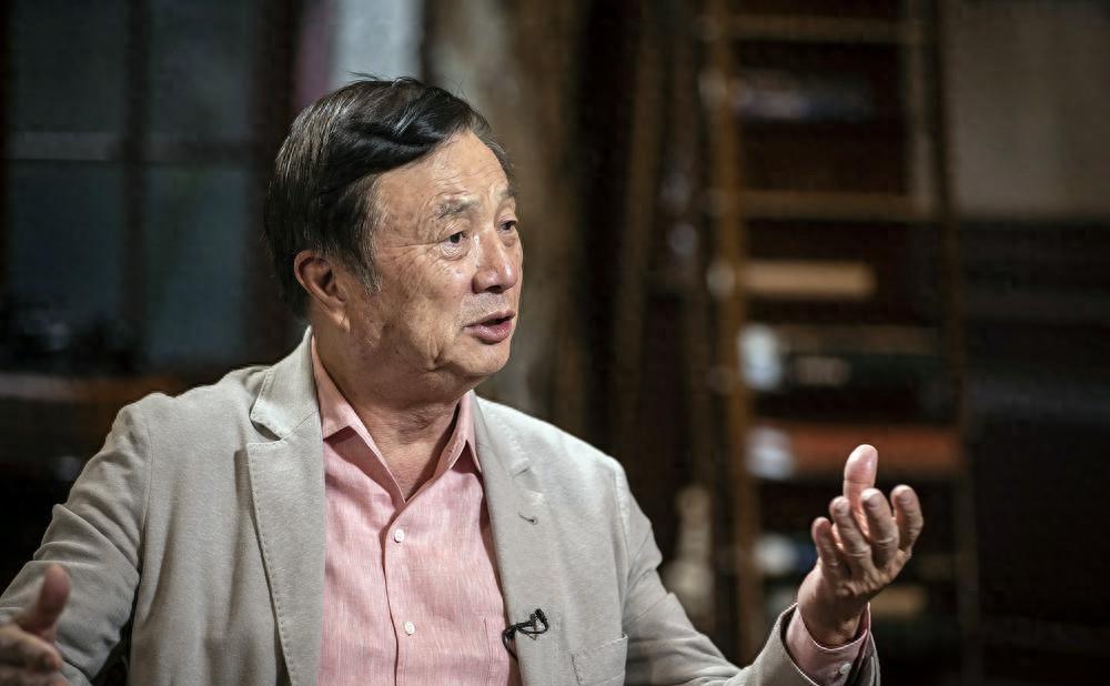 任正非谈小鹏机器人走“猫步”，中国青年创新不羡慕别人！

任正非最近与ICPC教