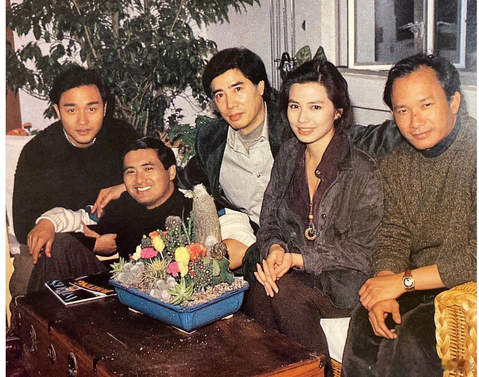 👑《纵横四海》，张国荣、周润发、朱江、钟楚红、吴宇森，五位传奇人物共同铸就的经