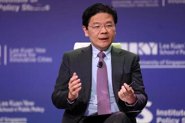 新加坡总理突然对华翻脸，严查芯片转运。很多人以为这是为了讨好美国。错了！
真相是