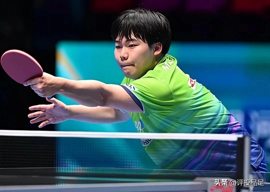 10年前放眼全球，国乒男单没有对手。2016年，19岁的樊振东在德国世界杯男单决