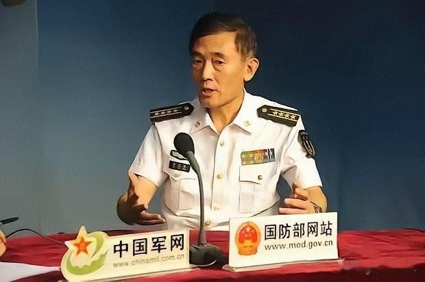 最近看到军事专家曹卫东说的一句话：我没有海外资产，不怕别人抓小辫子。
他为什么会